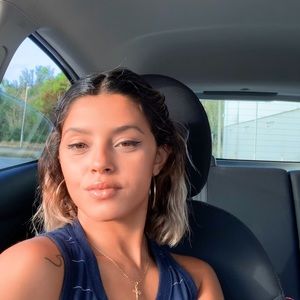 Meet your Posher, Cheneliz